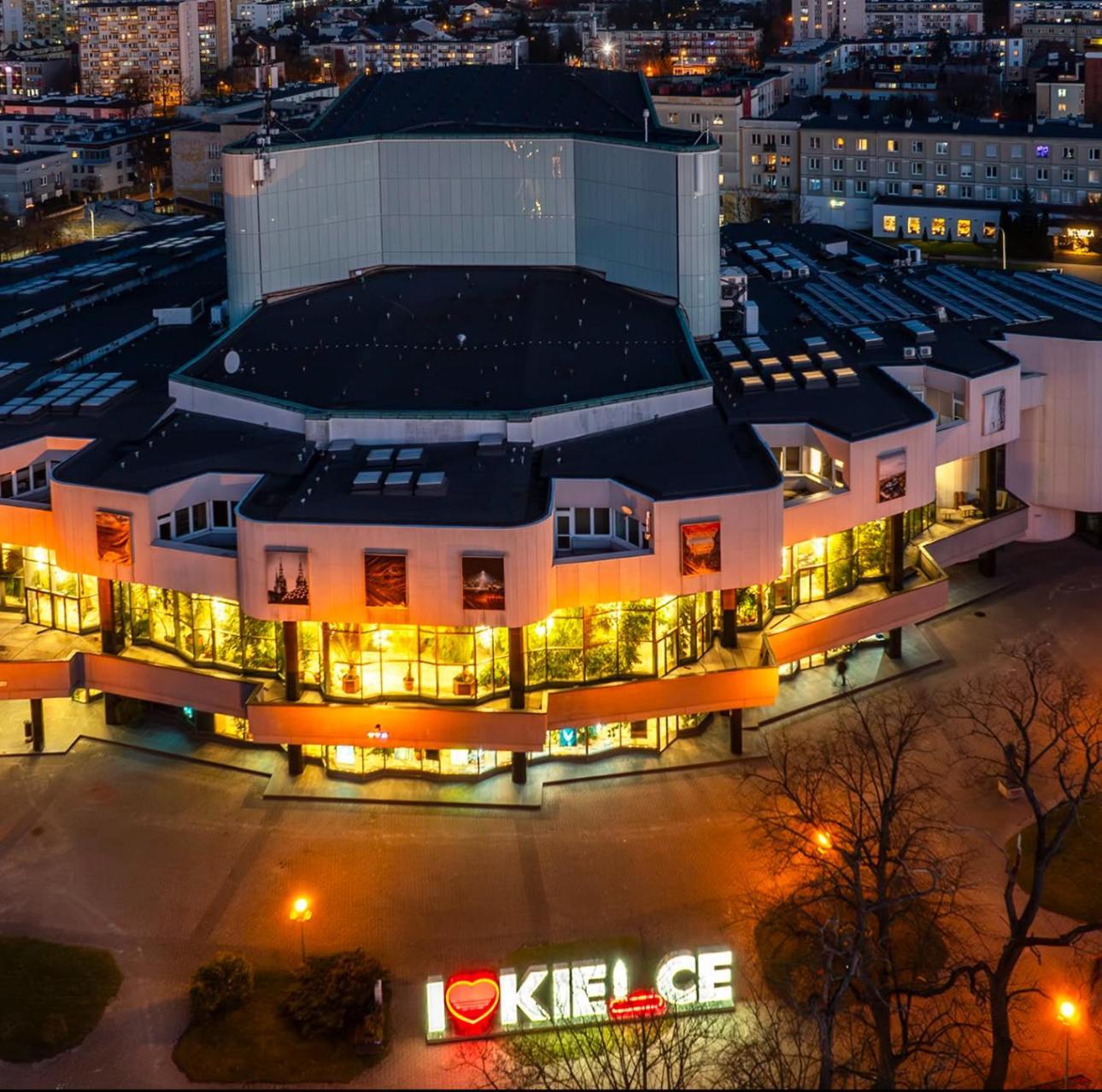 Premium Black Hors Centrum Scisle-etiuda Panoramiczna 2 -garaz Podziemny Kielce